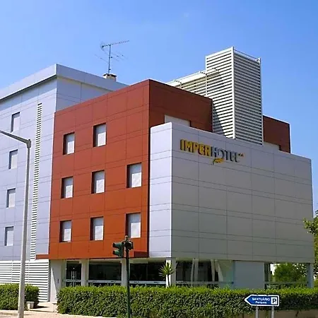 Imperhotel By Umbral Hotell 3*