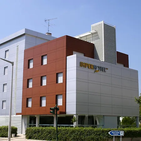 Imperhotel By Umbral 3*