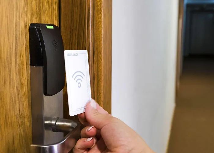 Hotel Imperhotel By Umbral 3*