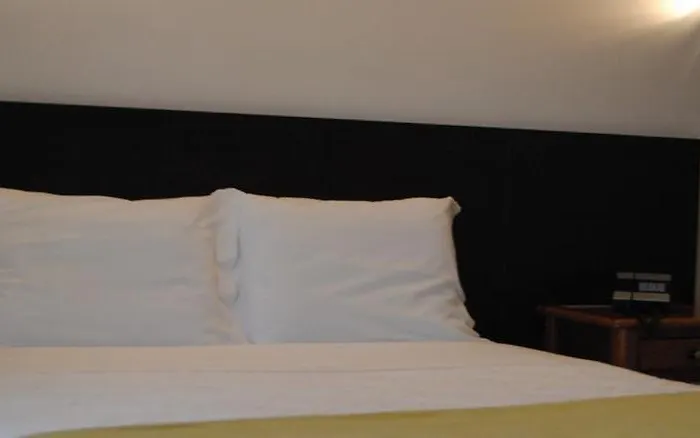 Imperhotel By Umbral